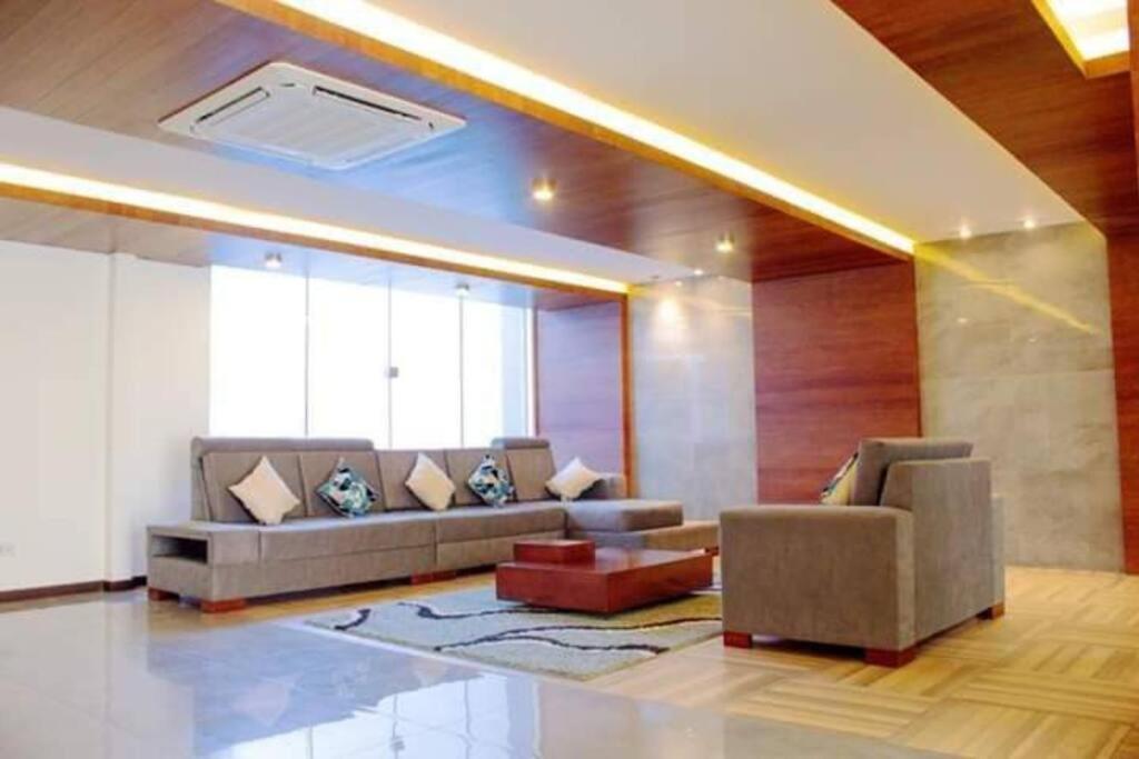Appartement Departamentoo Nuevo Amoblado Cerca A Uagrm, Con Excelente Vista à Santa Cruz de La Sierra Extérieur photo