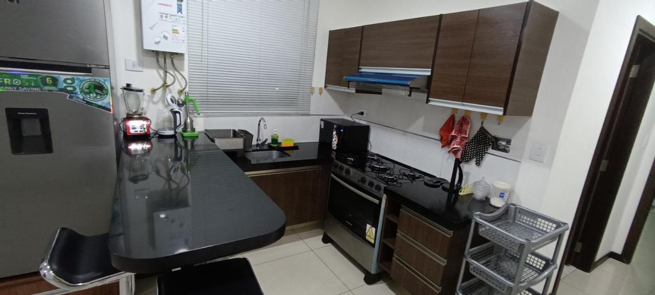 Appartement Departamentoo Nuevo Amoblado Cerca A Uagrm, Con Excelente Vista à Santa Cruz de La Sierra Extérieur photo